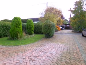 Driveway & Front Garden- click for photo gallery